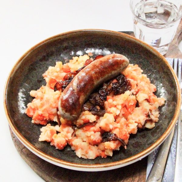 wortelstamppot met een rundersaucijs