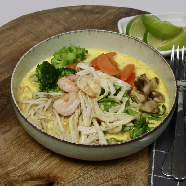 Noedel soep met kip & gamba's