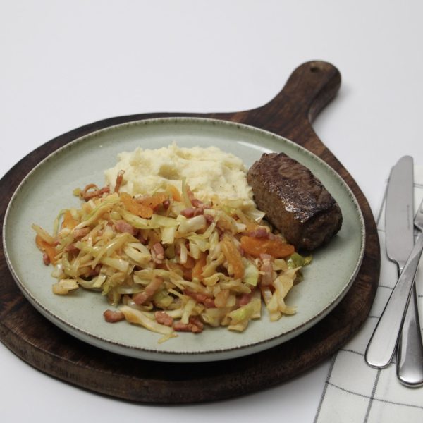 Spitskool met pastinaakpuree