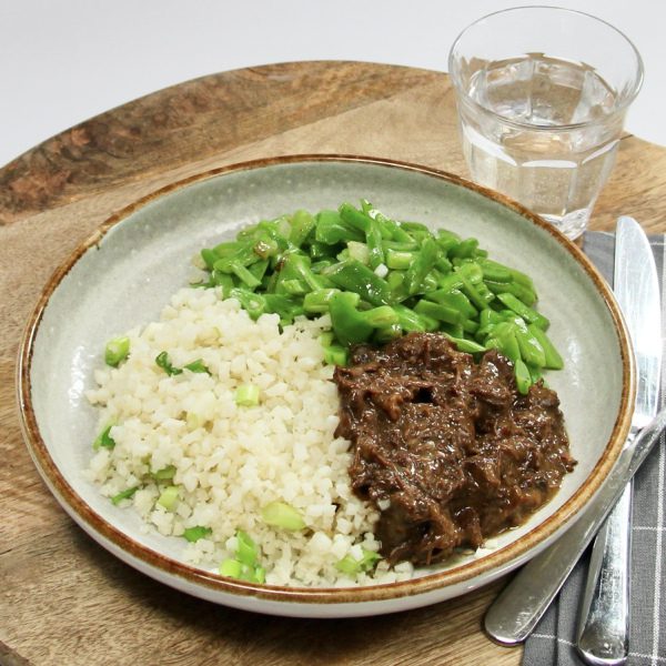 Vietnamese stoof met snijbonen en rijst