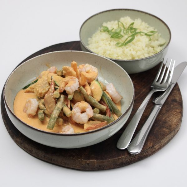 Rode curry met gamba's en rijst