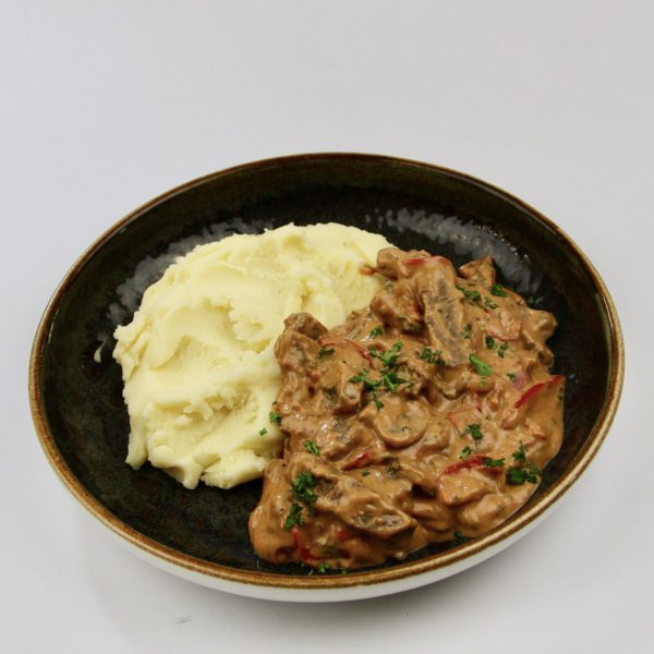 Biefstukreepjes stroganoff met puree