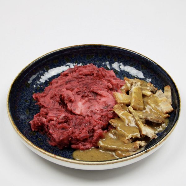 Rode biet stamppot met speklappen in jus