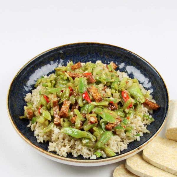 Tempeh met snijbonen en rijstmix