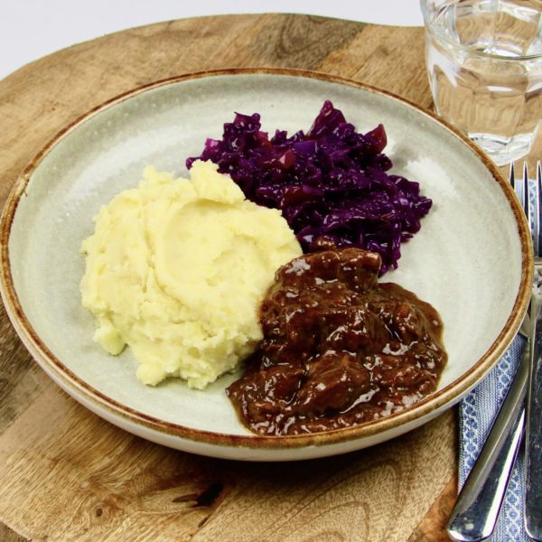 Hachee met rode kool en puree